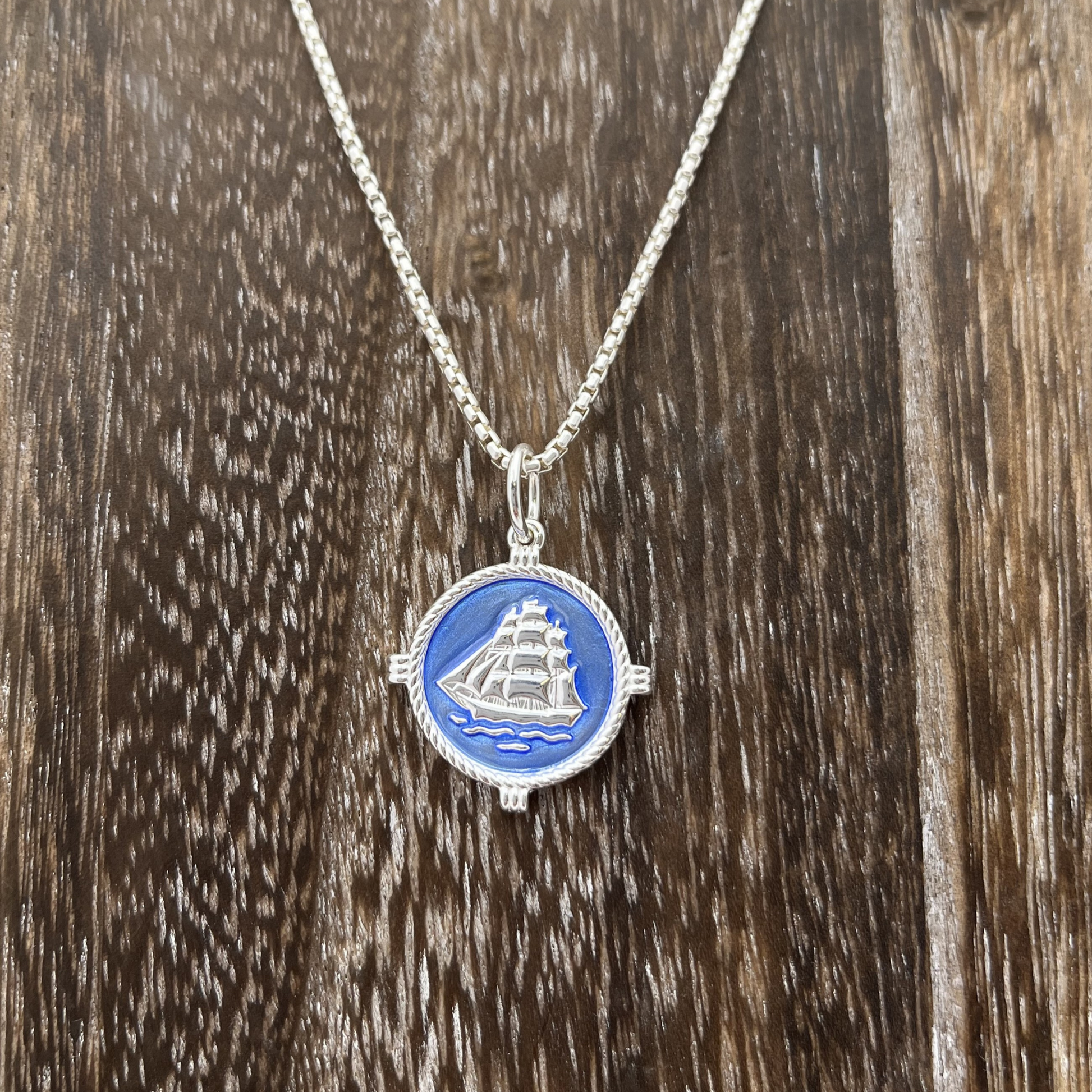 Clipper Ship – LOLA & Company