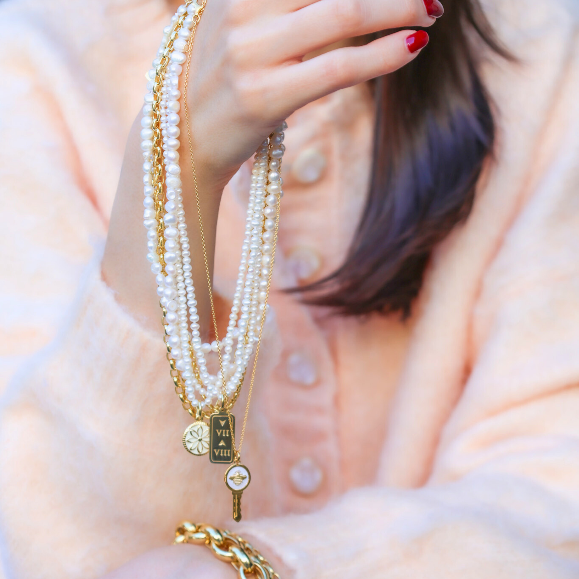 Love Key Necklace Queen Bee - 3