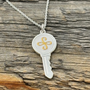 Shopify_lifetstyle_collage_photos_keys_2048_x_2048_px_9